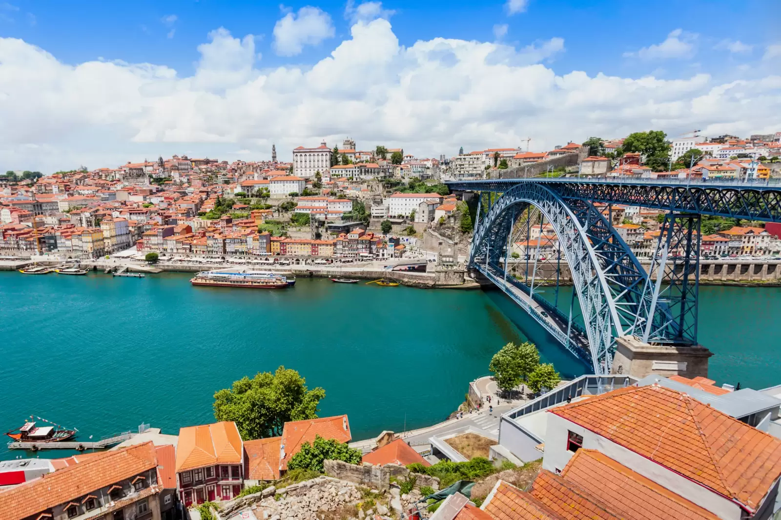 douro river and traditional boats in porto portuga douro river and traditional boats in porto portuga