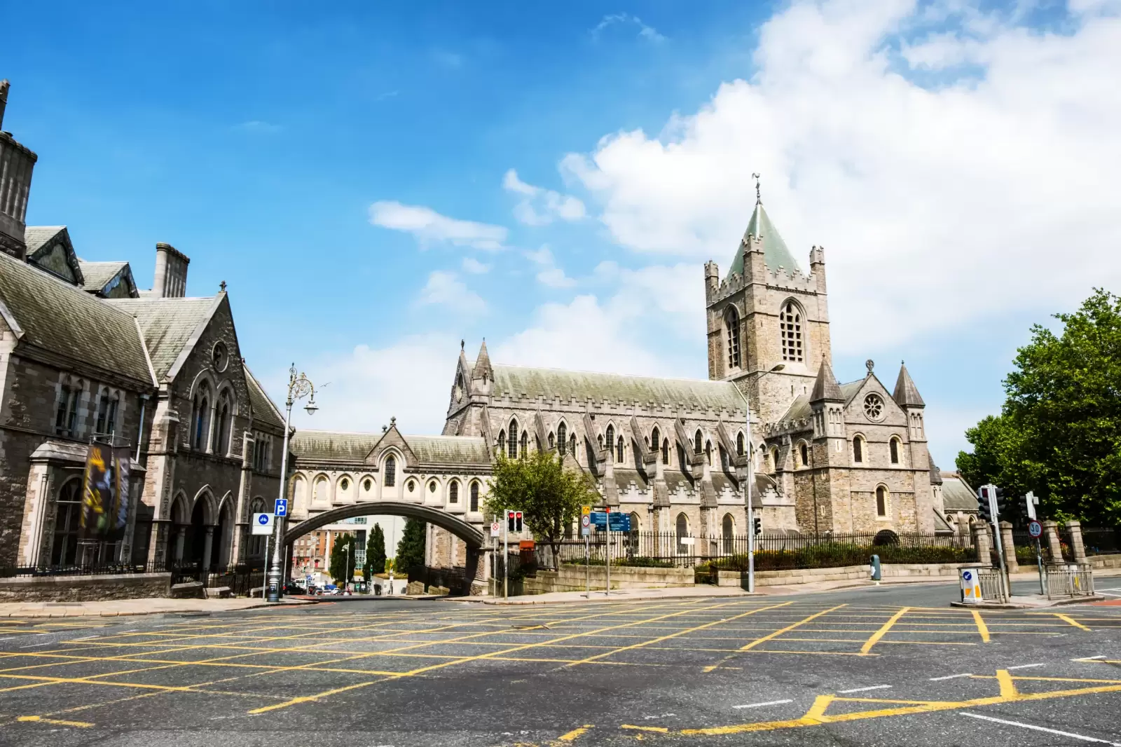 dublin ireland car traffic with the christ church