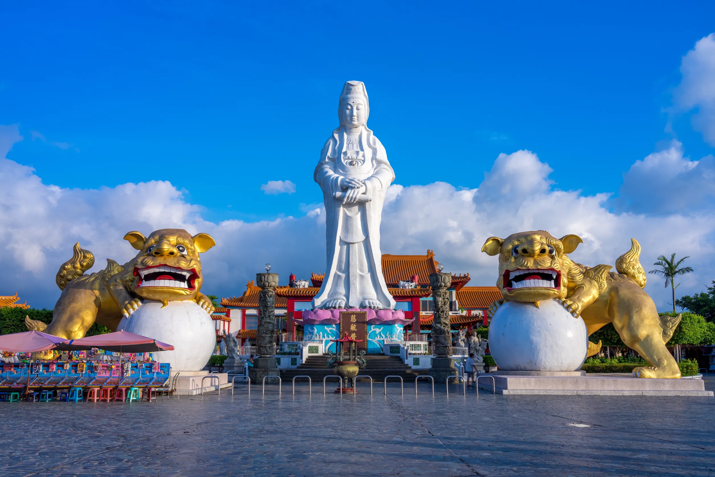 guanyin on top of chung cheng park in keelung taiwan guanyin on top of chung cheng park in keelung taiwan