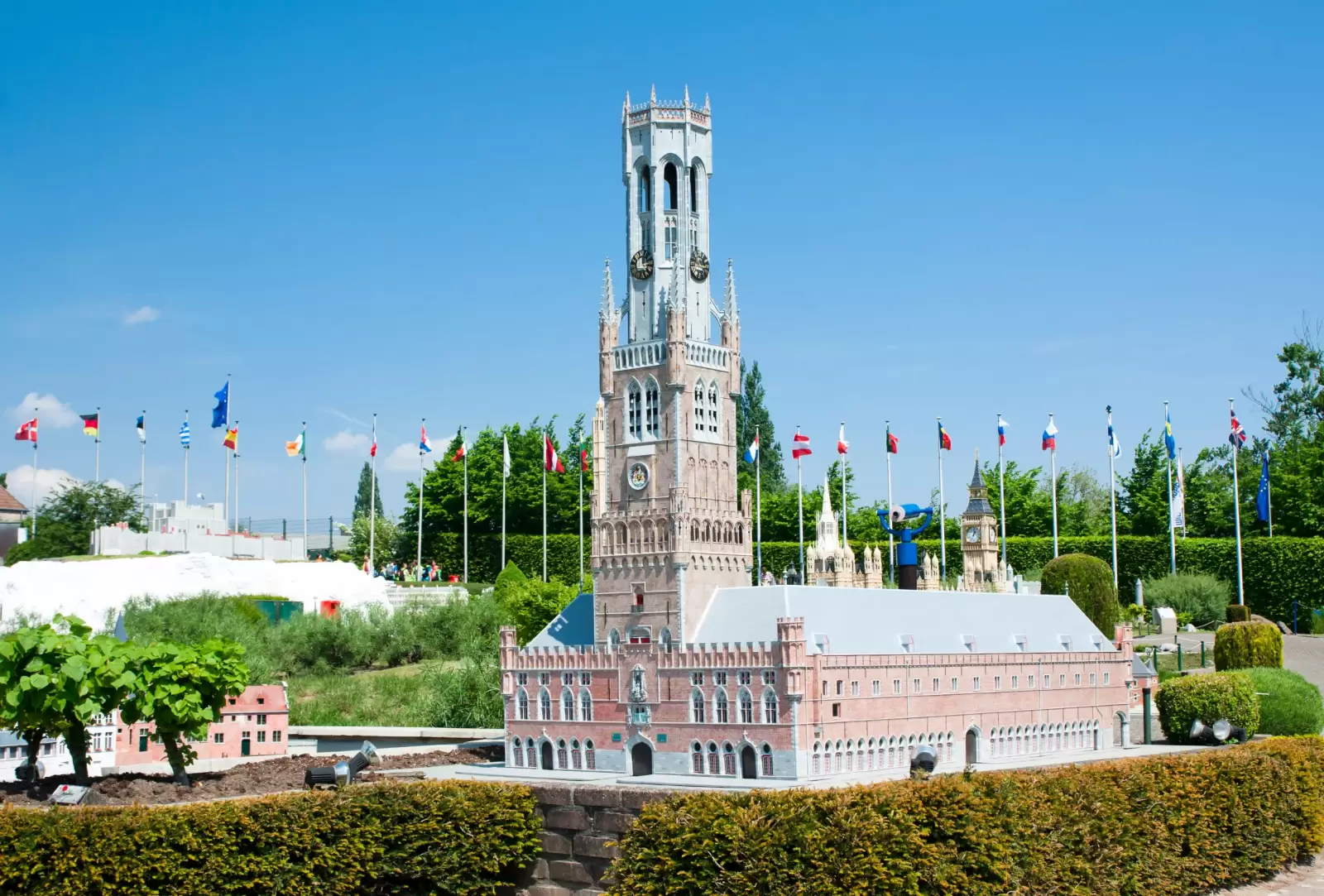 miniatures at the park mini europe reproductions of monuments miniatures at the park mini europe reproductions of monuments