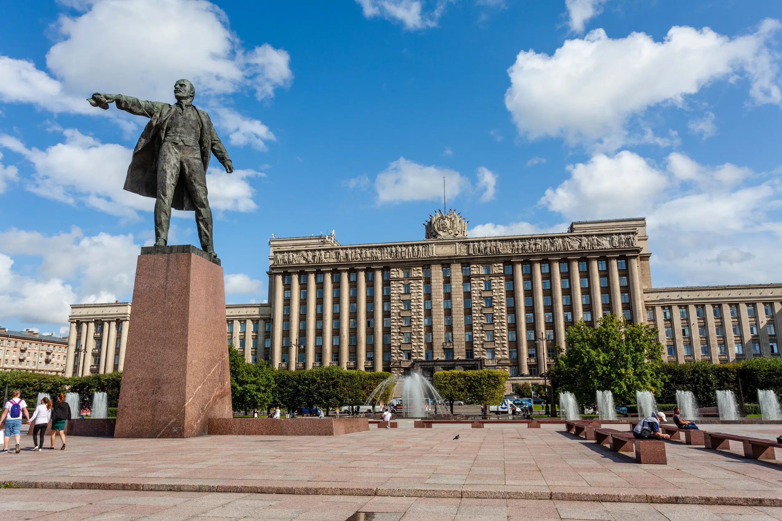 moscow square in saint petersburg