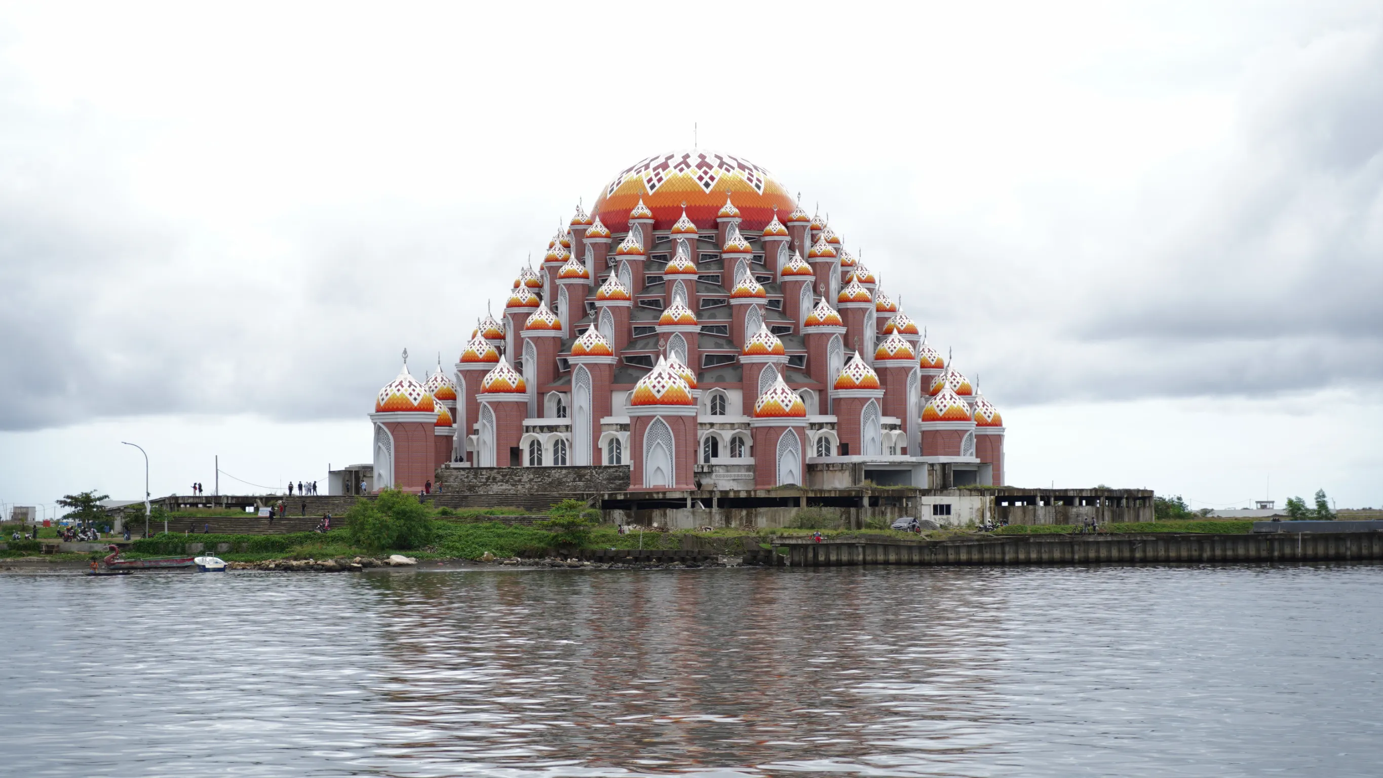 mosque with a thousand domes in makassar mosque with a thousand domes in makassar