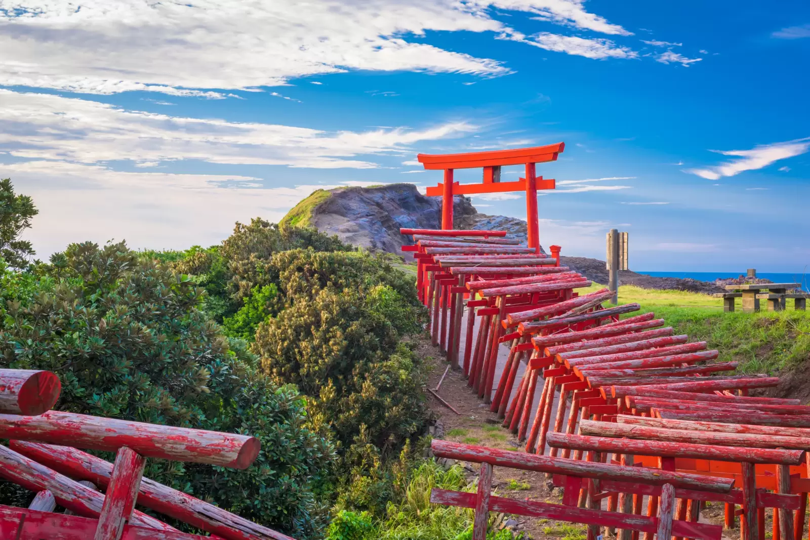 motonosumi inari shrine in yamaguchi prefecture japan motonosumi inari shrine in yamaguchi prefecture japan