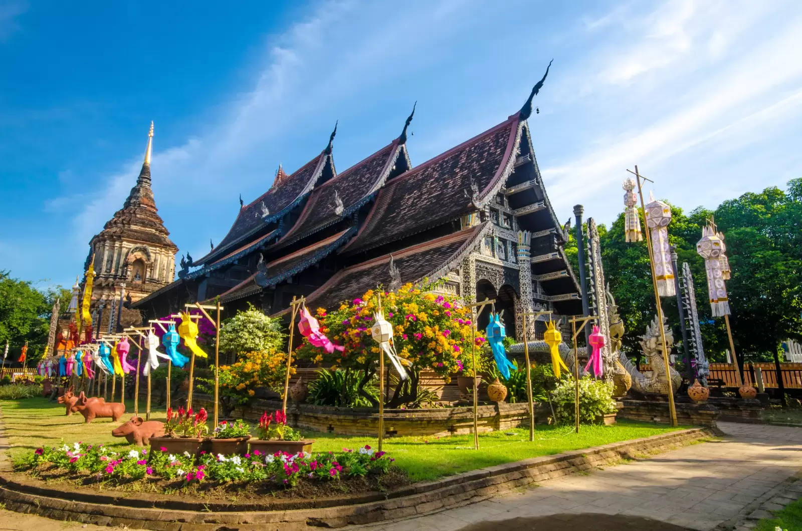 old wooden church of wat lok molee chiangmai thailand old wooden church of wat lok molee chiangmai thailand