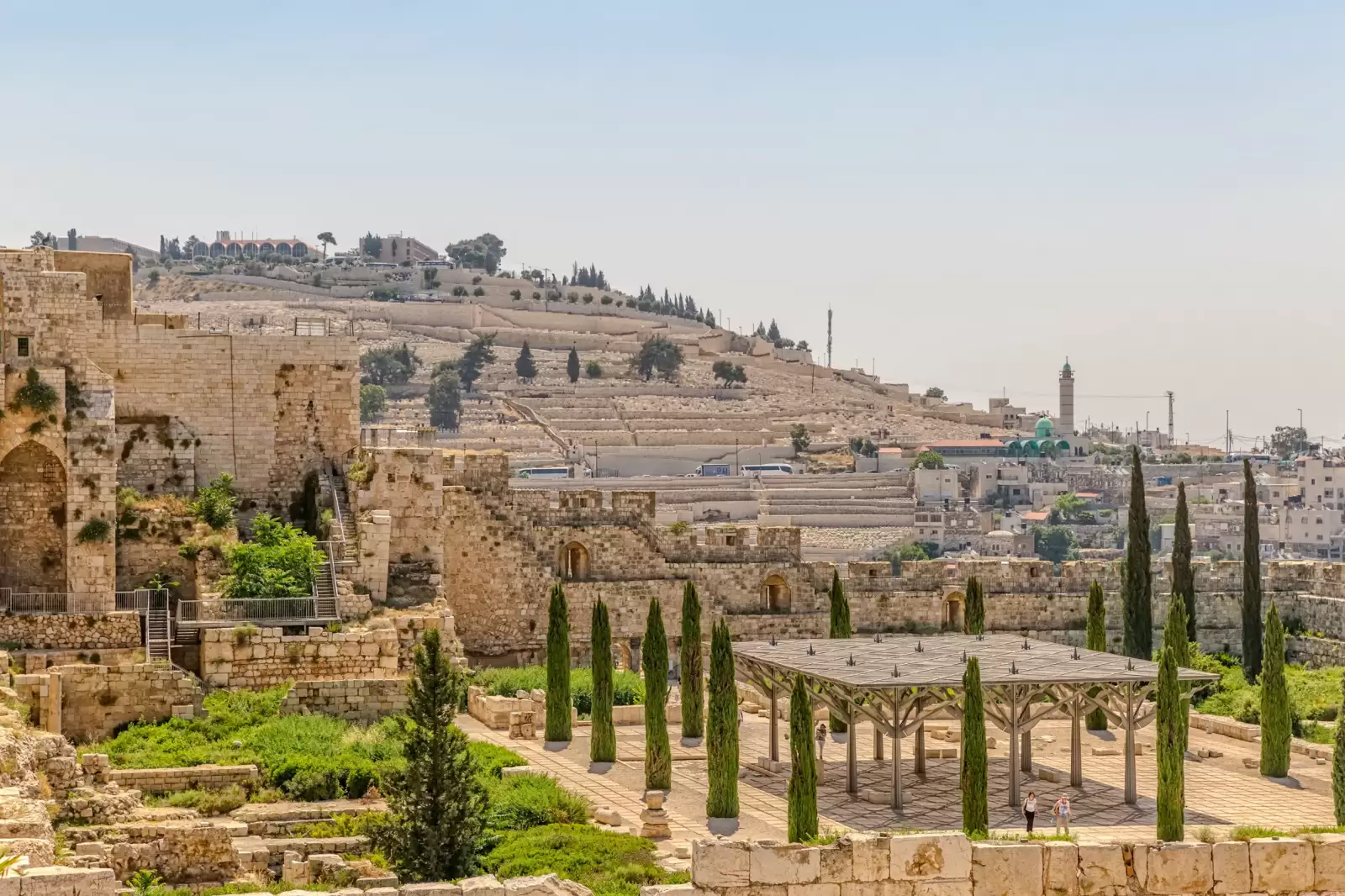panoramic view of the solomon s temple remains in jerusalem panoramic view of the solomon s temple remains in jerusalem