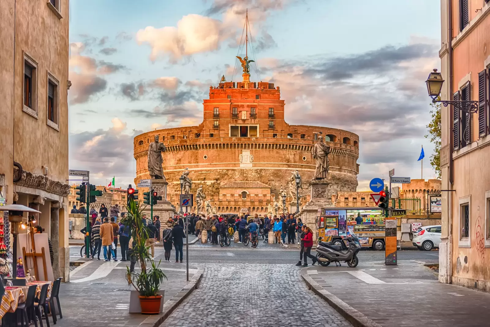 sant angelo bridge in rome italy sant angelo bridge in rome italy