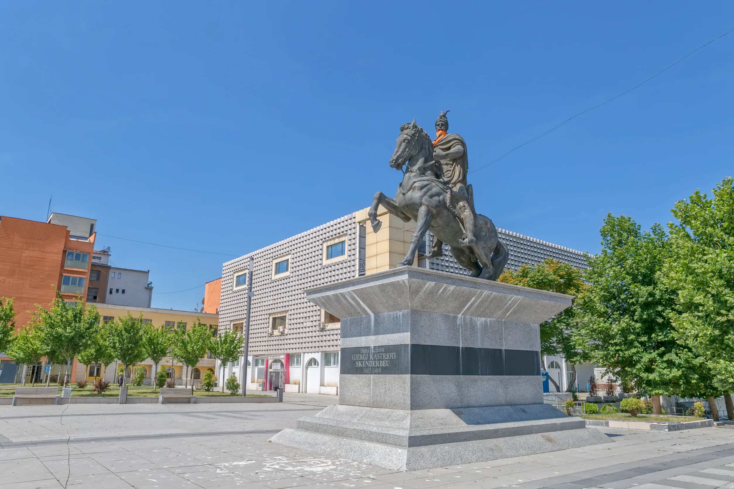 scanderbeg statue pristina scanderbeg statue pristina