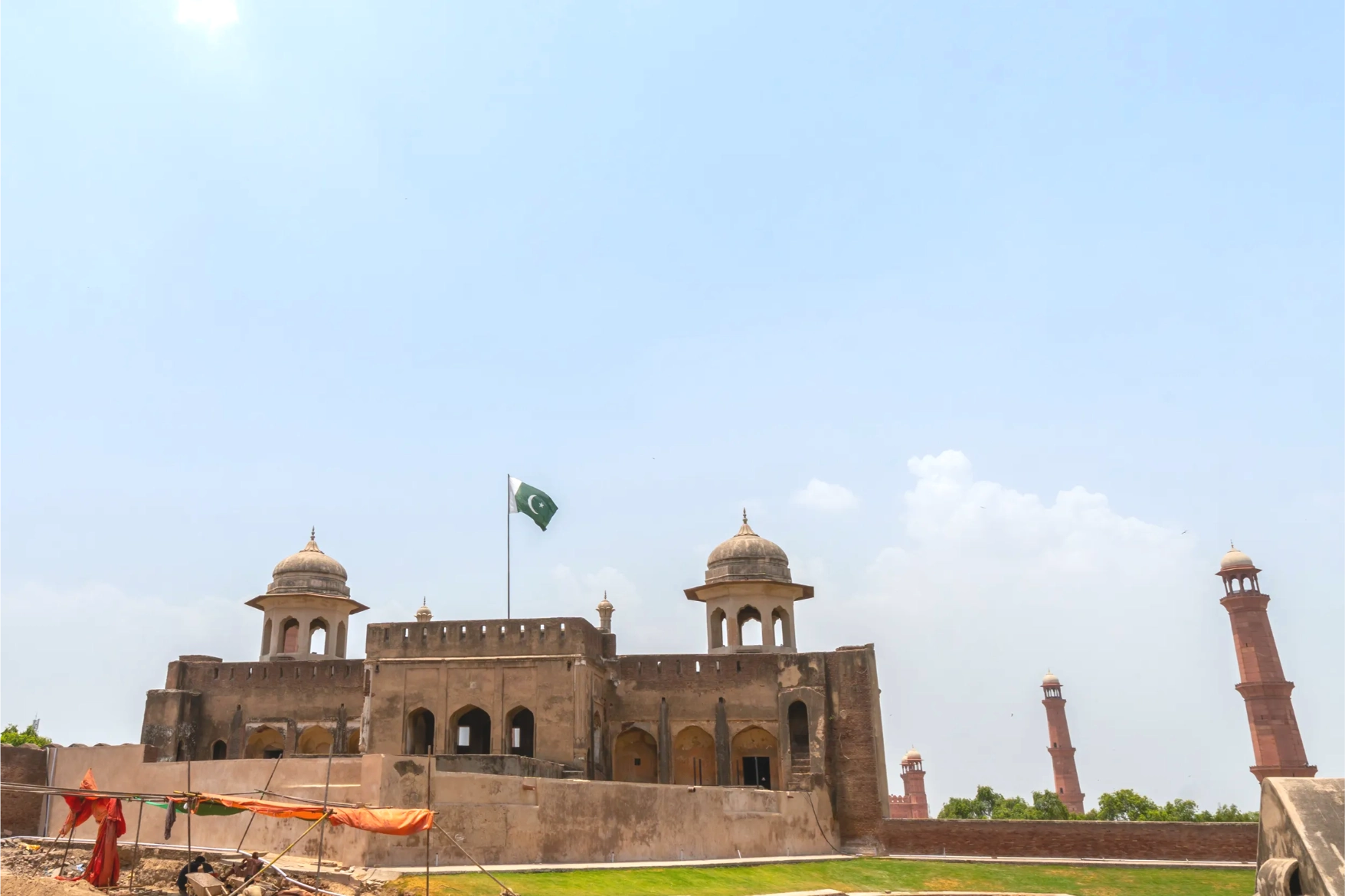 the famous alamgiri gate of fort in quetta pakistan the famous alamgiri gate of fort in quetta pakistan
