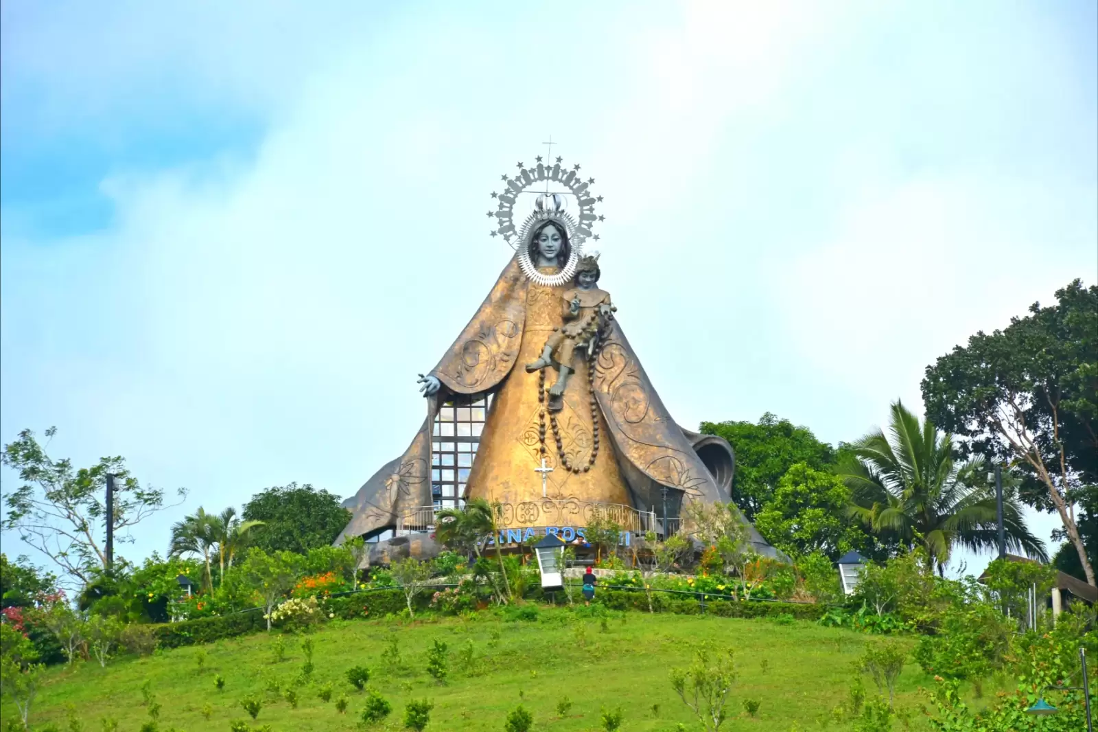 the regina rica rosarii statue in davao city philippines the regina rica rosarii statue in davao city philippines