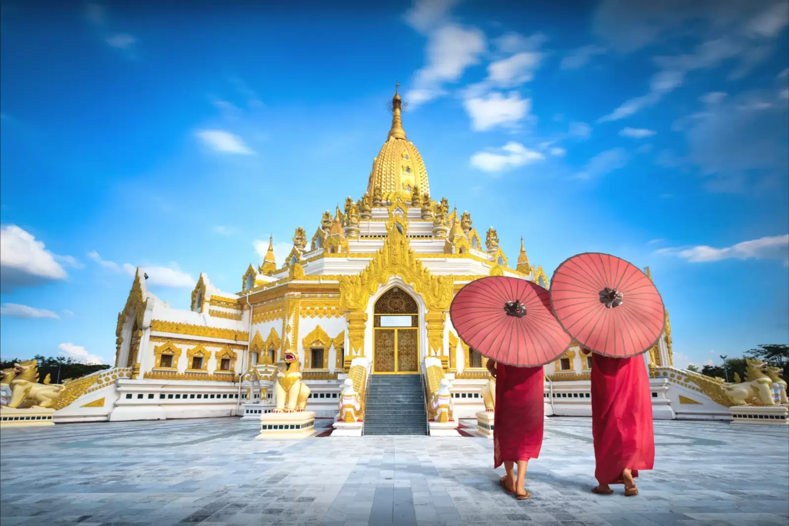 the swe taw myat buddha pagoda in yangon myanma