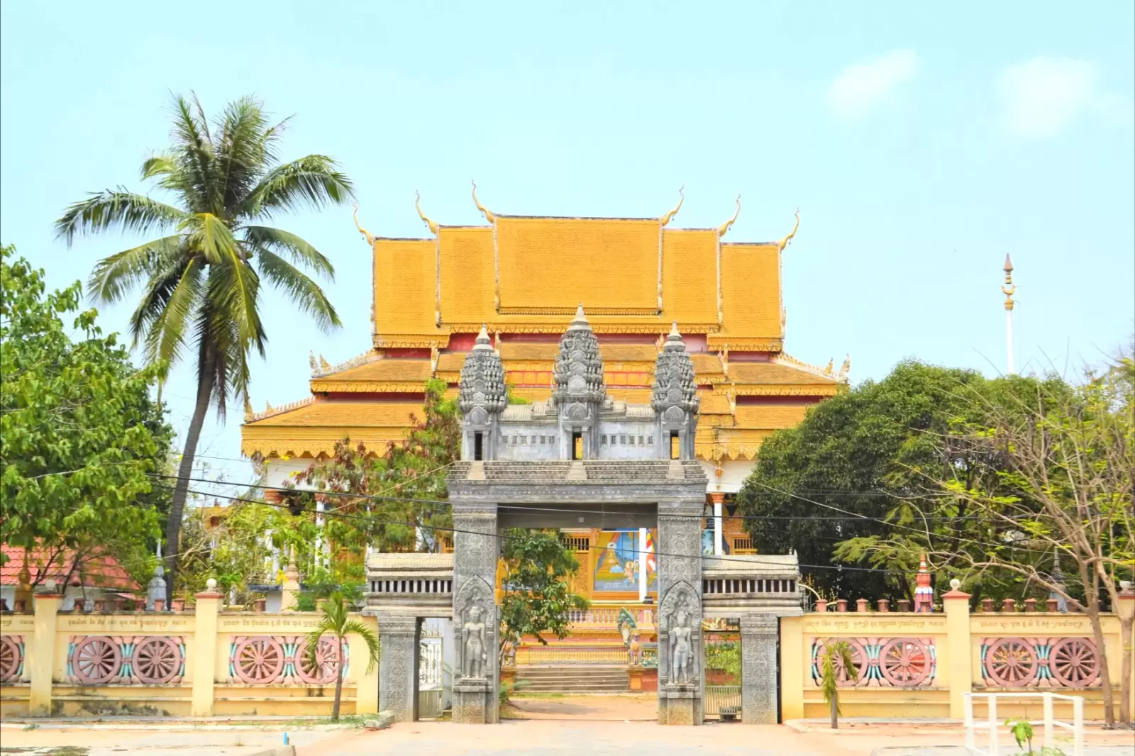 the wat preah prom buddhist temple in cambodia the wat preah prom buddhist temple in cambodia