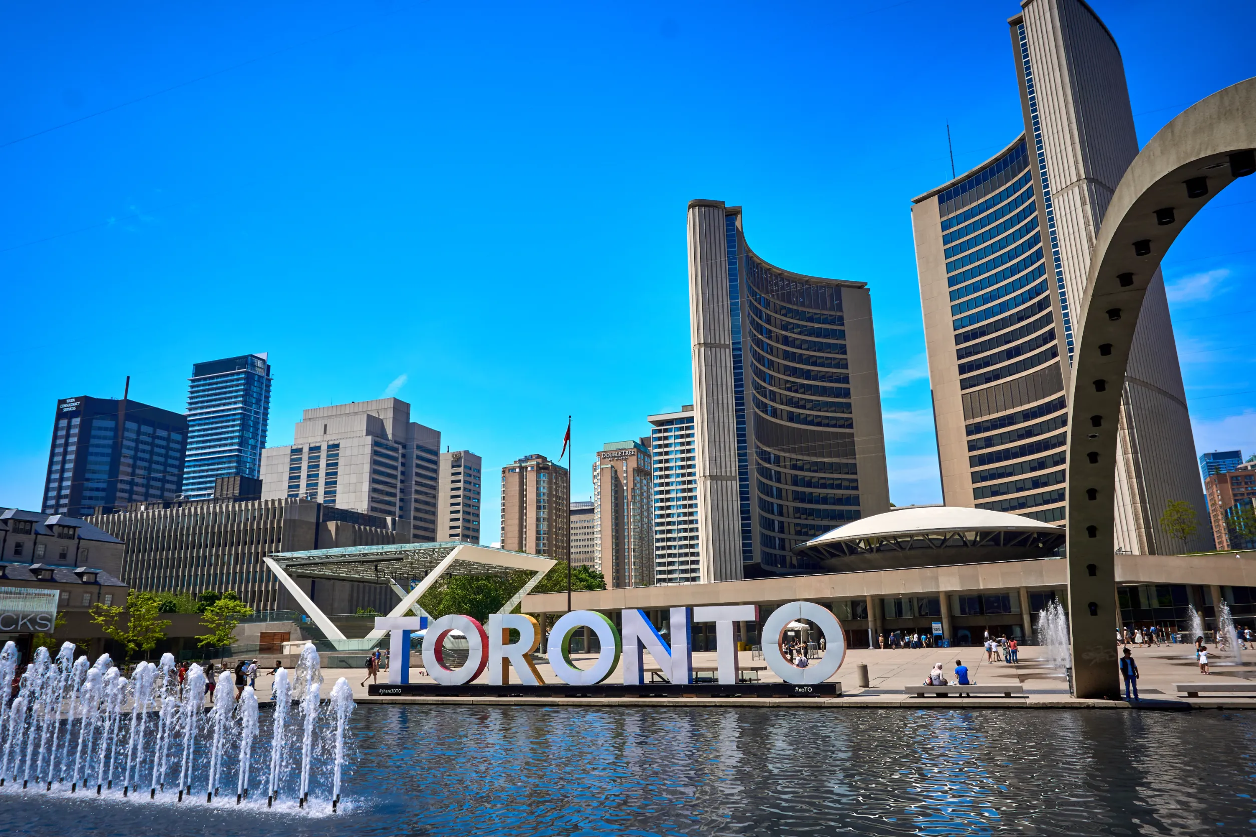 toronto city hall nathan phillips square ontario canada toronto city hall nathan phillips square ontario canada