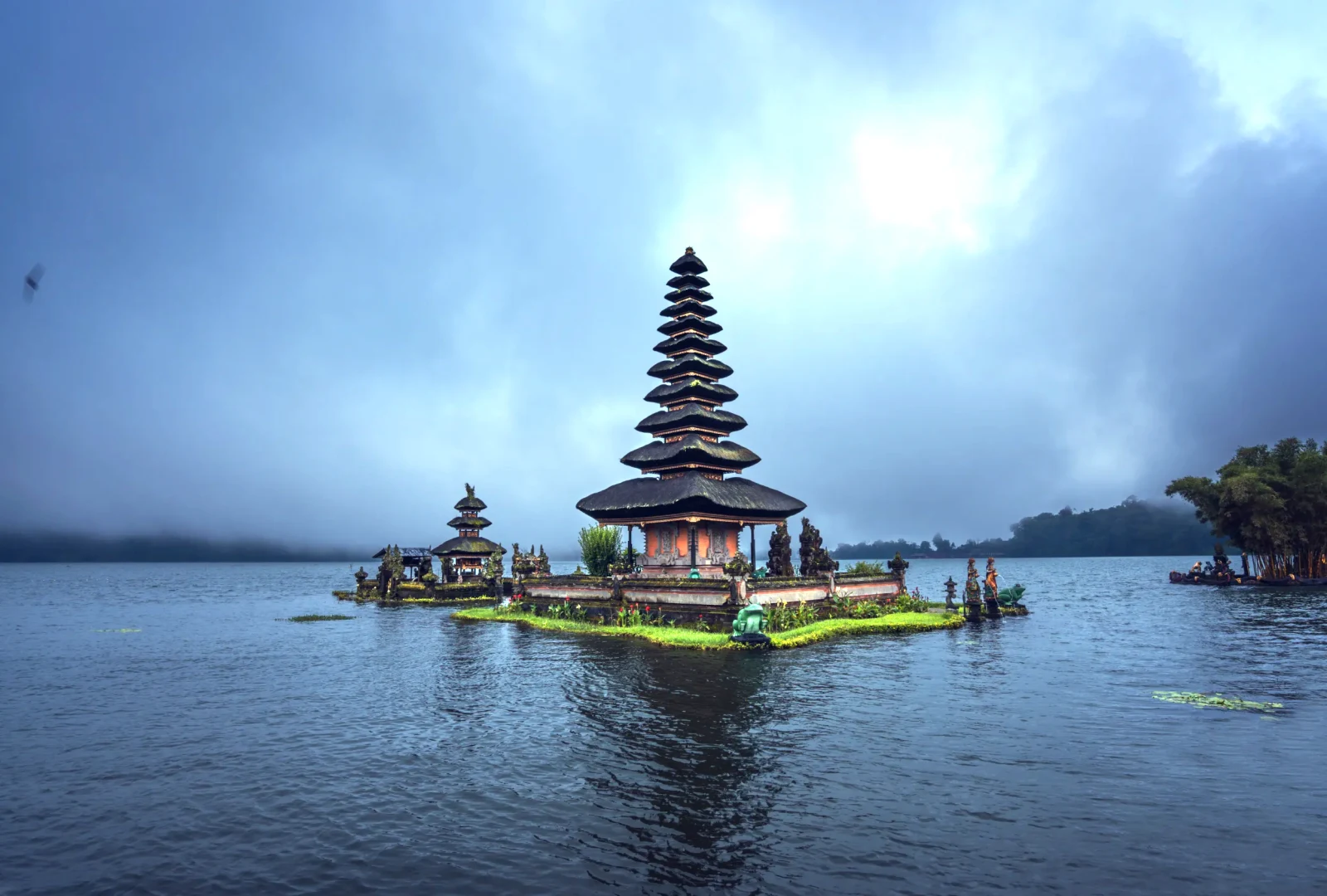ulun danu beratan temple and beratan lake bali indonesia ulun danu beratan temple and beratan lake bali indonesia
